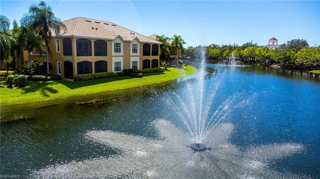 5035 BLAUVELT WAY #202 NAPLES, FL 34105
