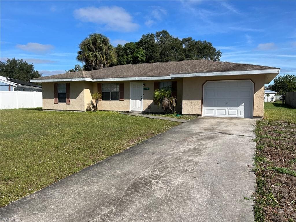4032 S Edgewater CIR LABELLE, FL 33935