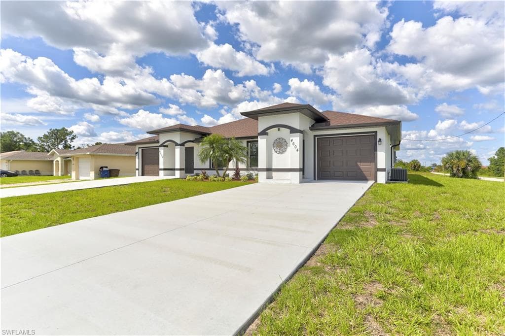 4892-4894 29th ST SW 4894 LEHIGH ACRES, FL 33973