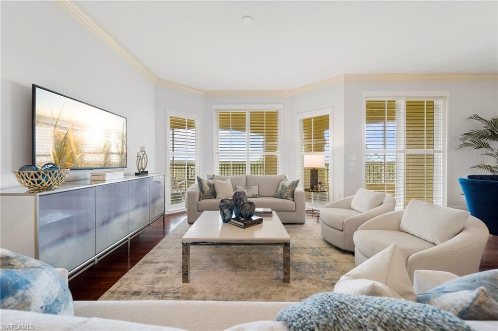 2738 Tiburon BLVD E B-504 NAPLES, FL 34109