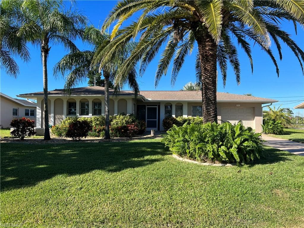 4906 Nassau CT CAPE CORAL, FL 33904