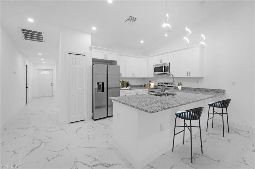 2704-2706 Haviland AVE S 2706 LEHIGH ACRES, FL 33973