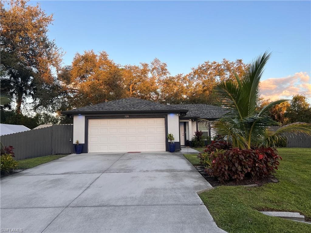 520 Plumosa AVE LEHIGH ACRES, FL 33972