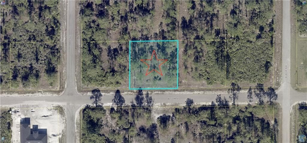 1304 W 13th ST LEHIGH ACRES, FL 33972