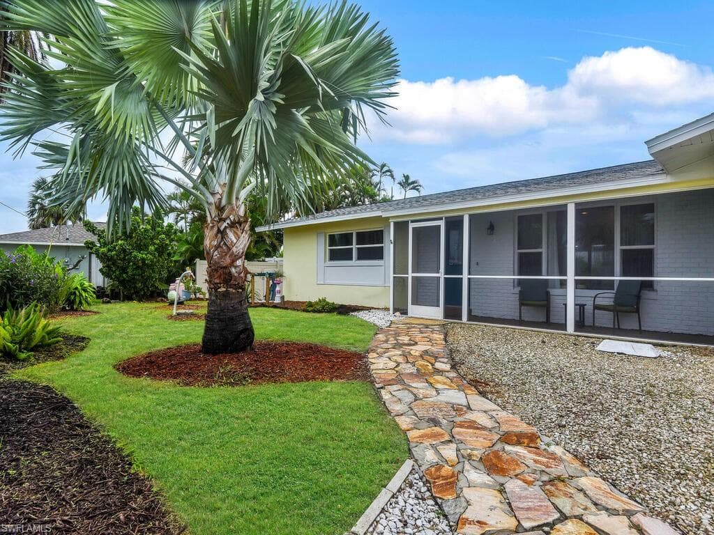 4112 SE 10th PL CAPE CORAL, FL 33904
