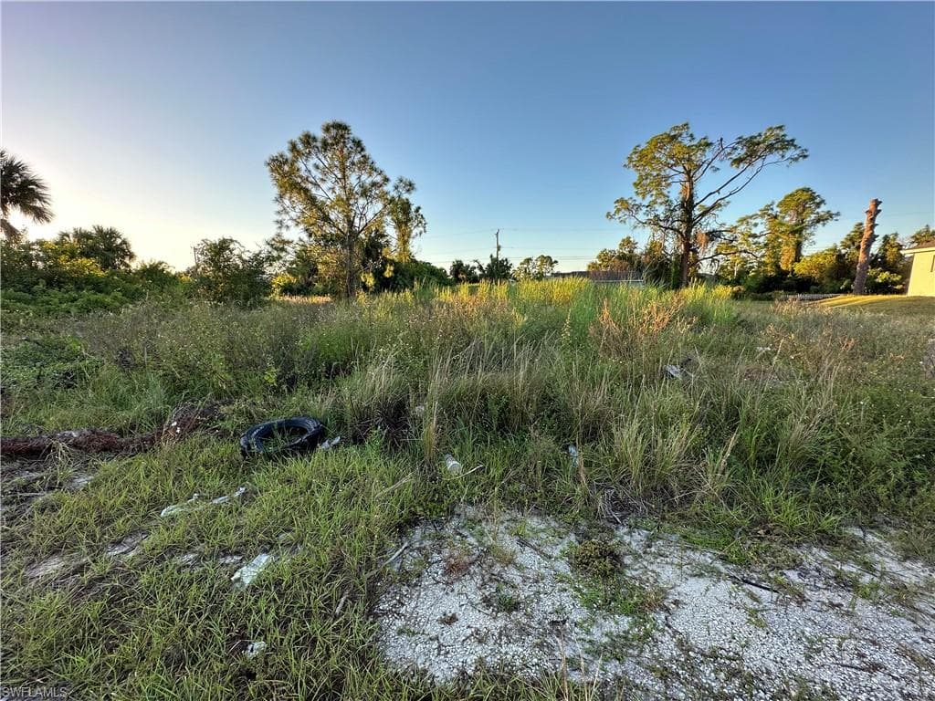 4307 9th ST SW LEHIGH ACRES, FL 33976