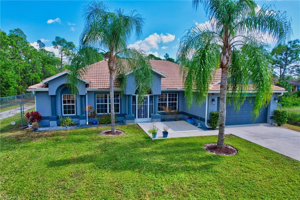 4910 40th ST NE NAPLES, FL 34120