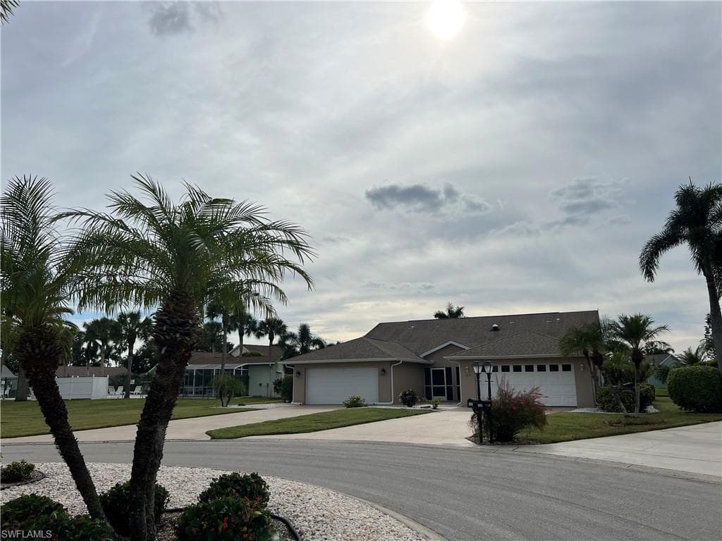 108 Tanglewood CT 131-1 NAPLES, FL 34113