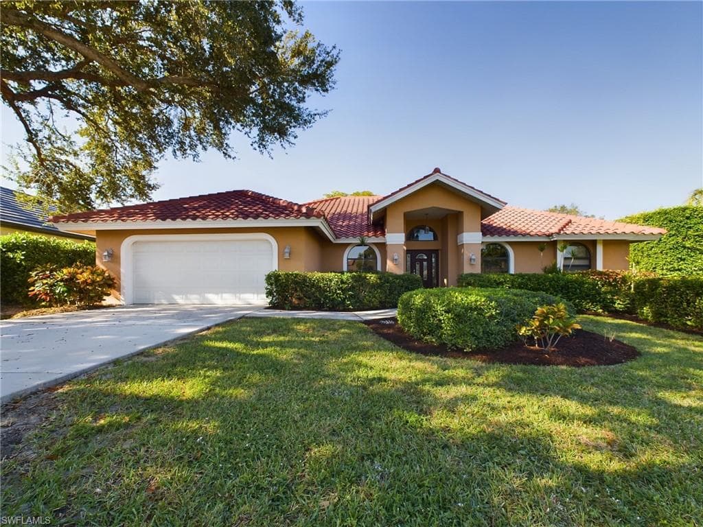 7186 Mill Run CIR NAPLES, FL 34109