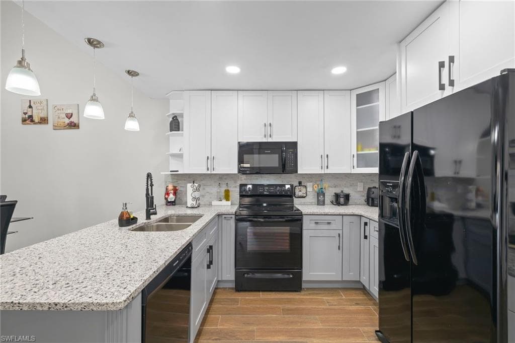 17285 Timber Oak LN FORT MYERS, FL 33908