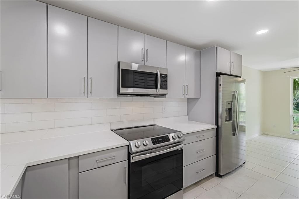 1330 Yesica Ann CIR I-206 NAPLES, FL 34110
