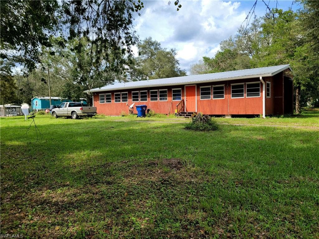 323 Seminole AVE PALMDALE, FL 33944