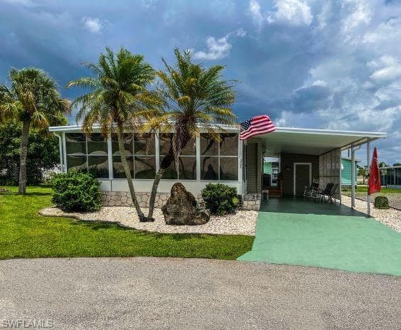 306 Twig CT N NORTH FORT MYERS, FL 33917