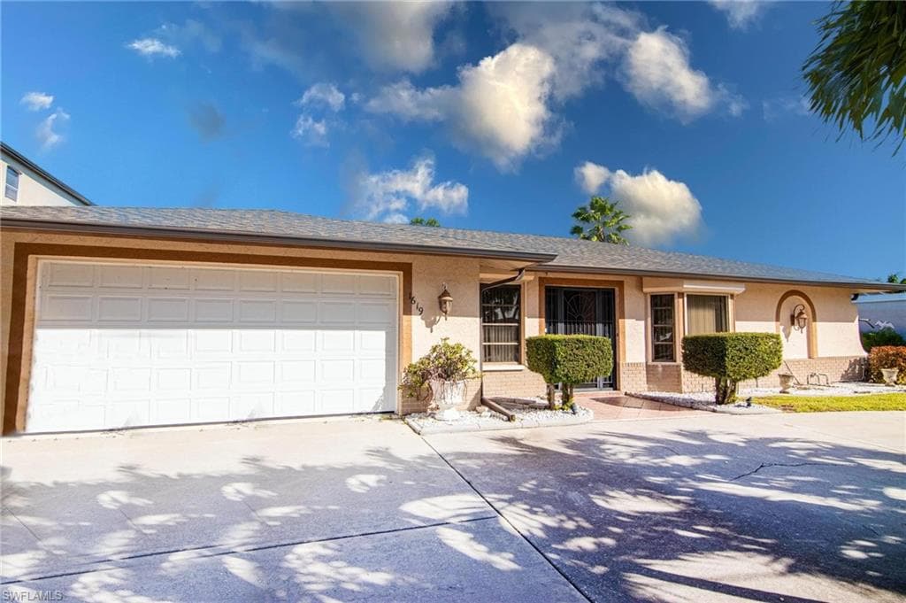 1619 Orchid BLVD CAPE CORAL, FL 33904