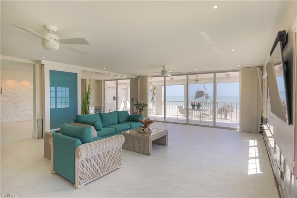 3145 W Gulf DR 204 SANIBEL, FL 33957