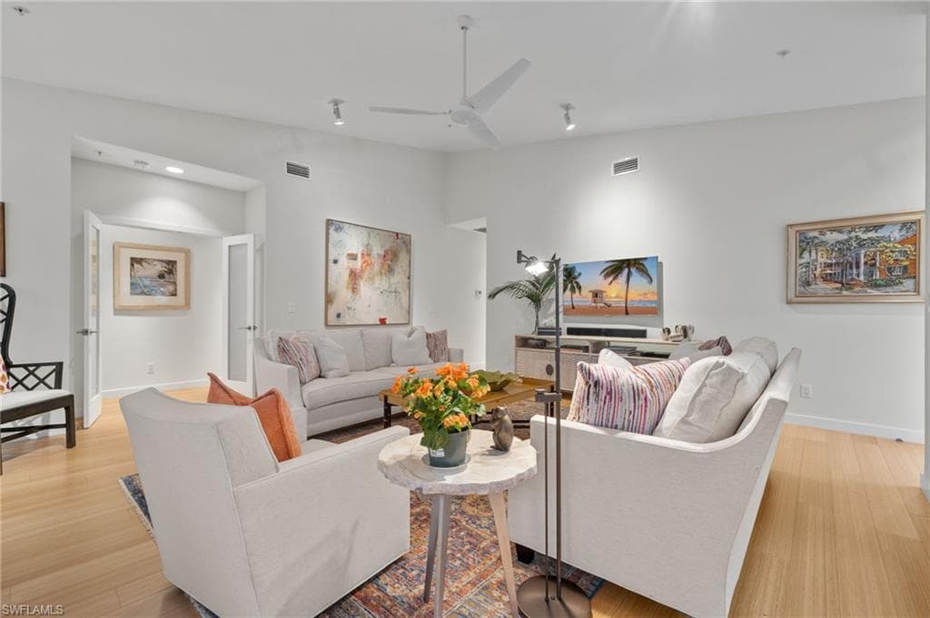 361 2nd ST S 3-361 NAPLES, FL 34102