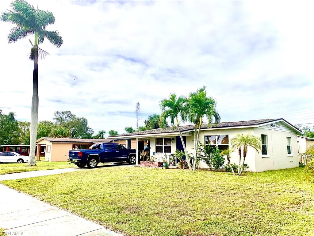 1715 Winkler AVE FORT MYERS, FL 33901
