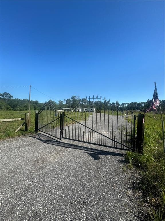 13456 Center AVE CLEWISTON, FL 33440