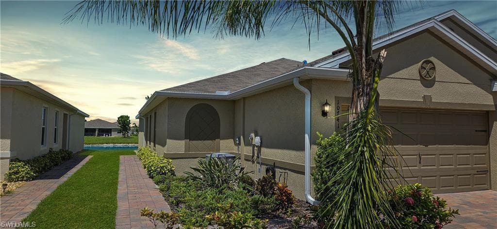 10741 Crossback LN LEHIGH ACRES, FL 33936