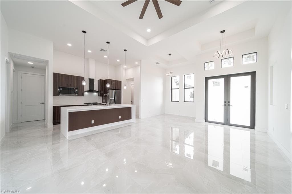 124 Nelson RD N CAPE CORAL, FL 33993