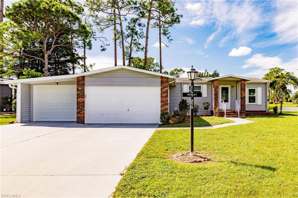 19679 Eagle Trace CT NORTH FORT MYERS, FL 33903
