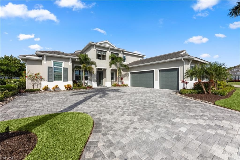 8933 Redonda DR NAPLES, FL 34114