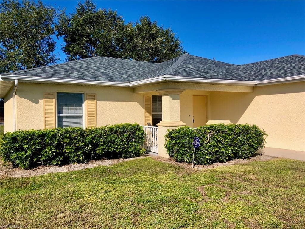 1117 NE 10th ST CAPE CORAL, FL 33909