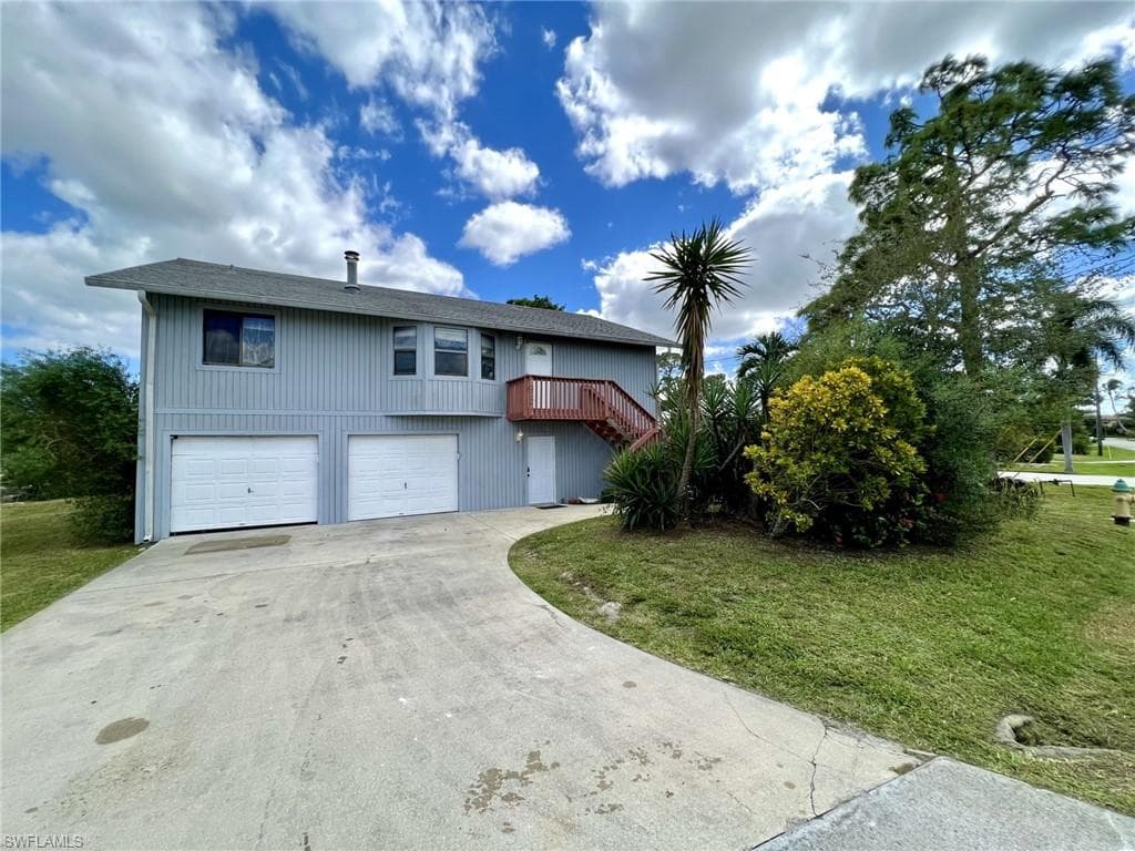 27256 Buccaneer DR BONITA SPRINGS, FL 34135
