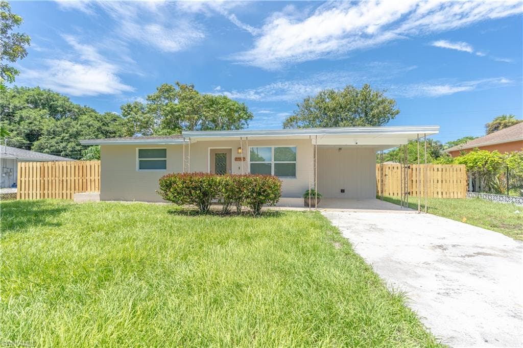27962 Lime ST BONITA SPRINGS, FL 34135