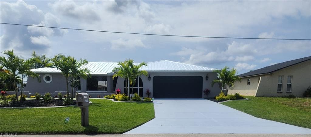 1042 SE 30th ST CAPE CORAL, FL 33904