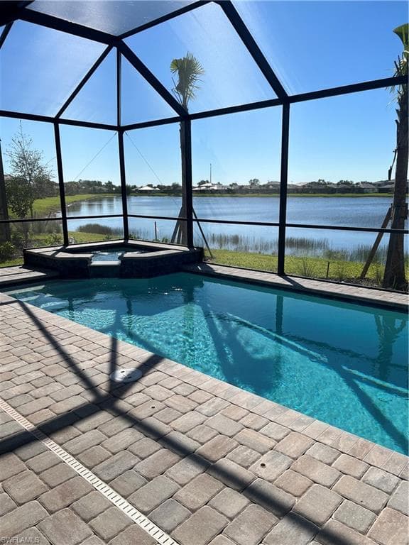 2133 Yellowfin CIR NAPLES, FL 34114