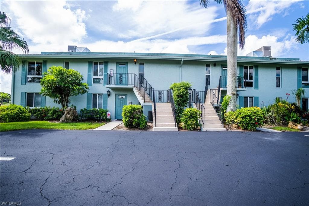 162 Teryl RD 4 NAPLES, FL 34112