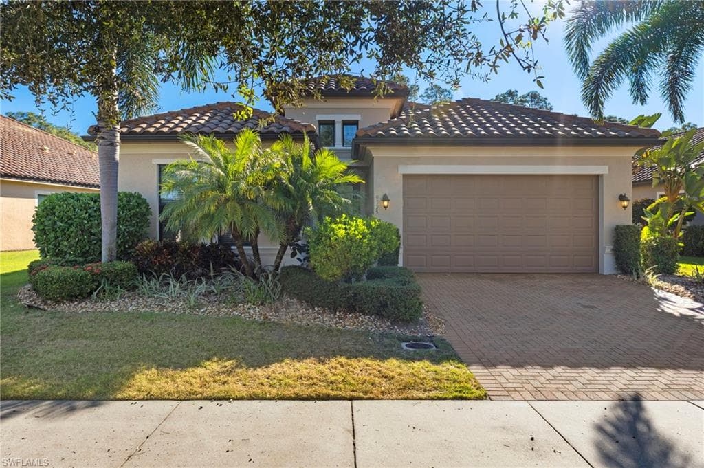 9375 Isla Bella CIR BONITA SPRINGS, FL 34135