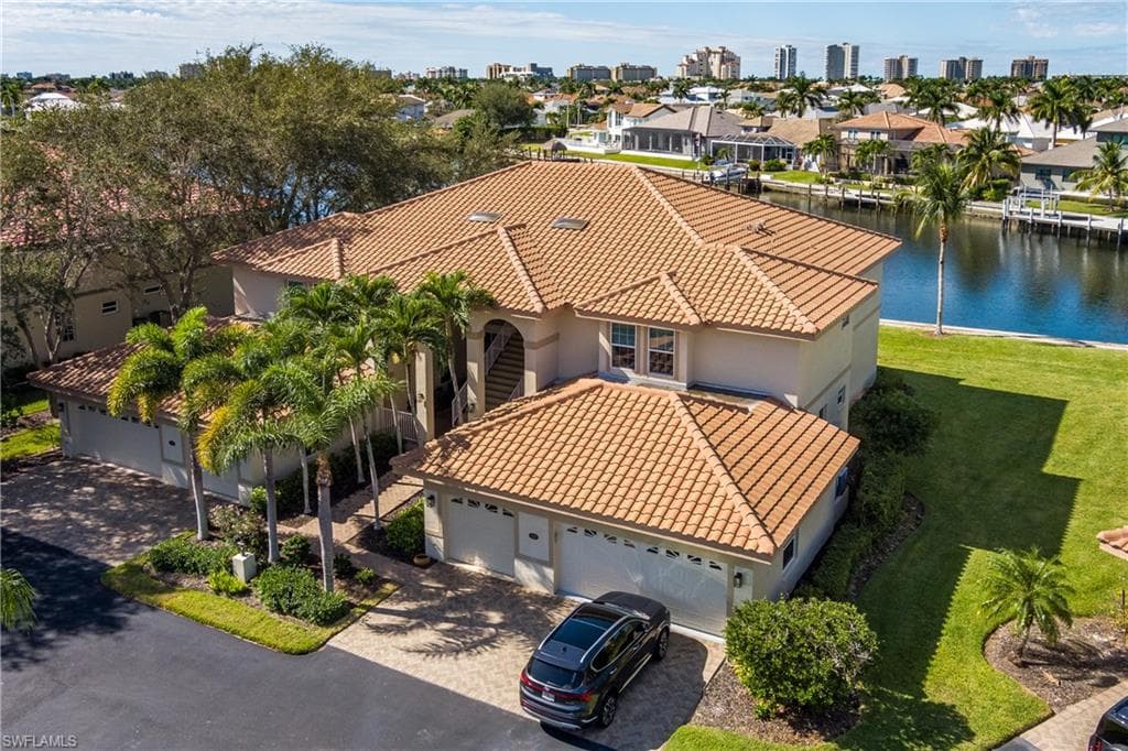 206 Waterway CT 1-202 MARCO ISLAND, FL 34145