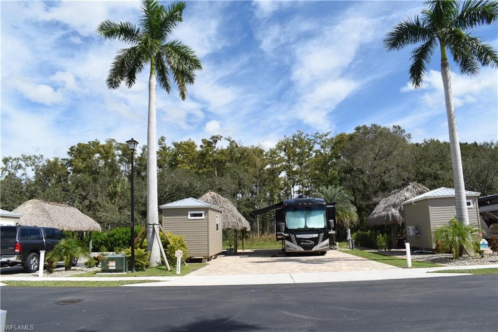 10249 Meadow Beauty TRL FORT MYERS, FL 33905