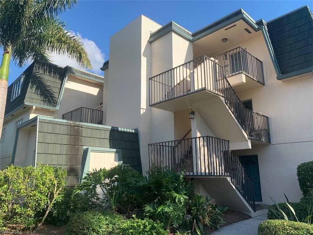 1760 Bald Eagle DR 506C NAPLES, FL 34105
