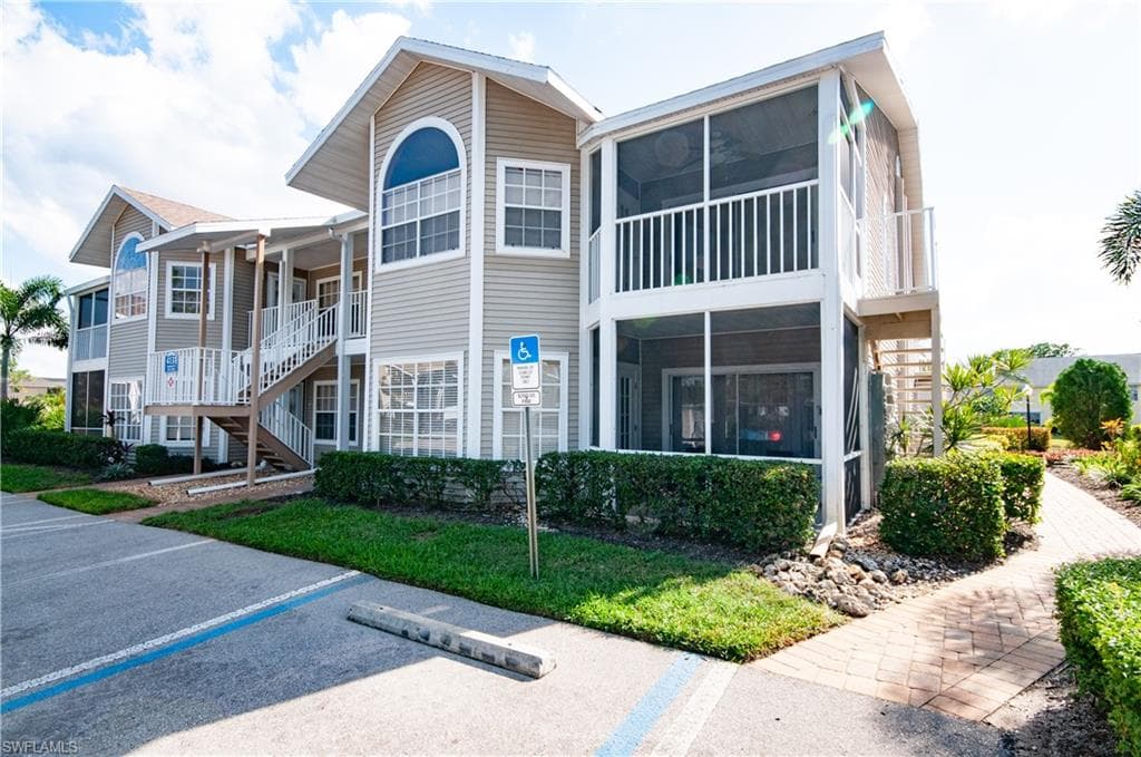 4131 Gunnison CT 1012 ESTERO, FL 33928