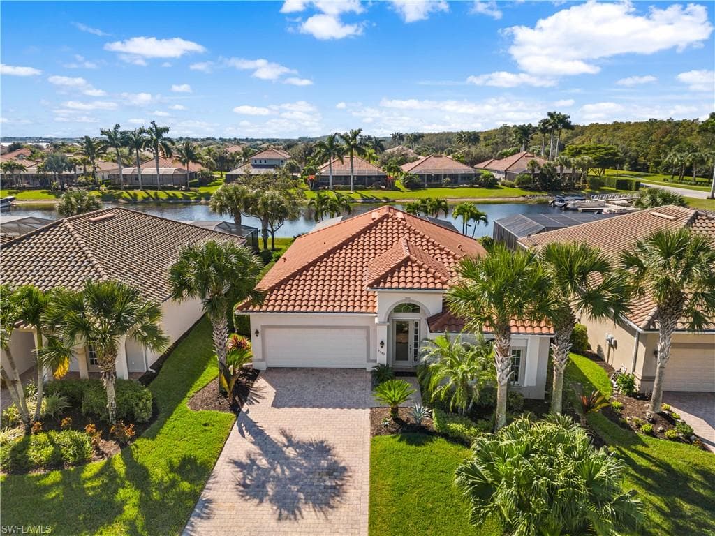 9463 Quarry DR NAPLES, FL 34120