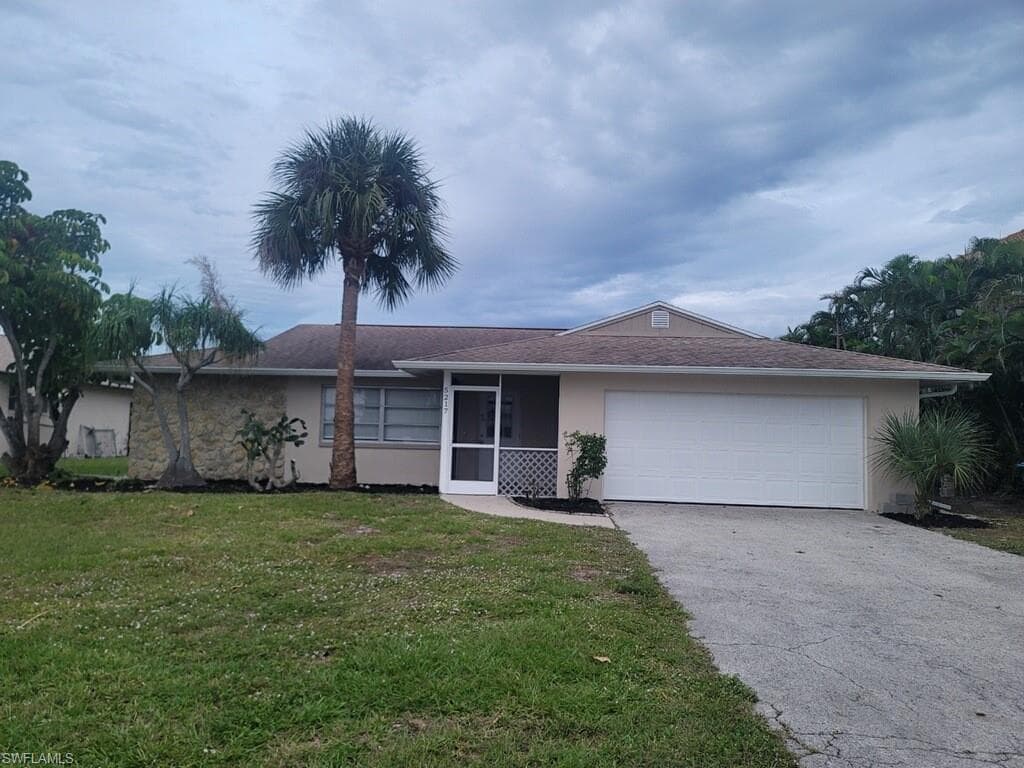 5217 Seagull CT CAPE CORAL, FL 33904