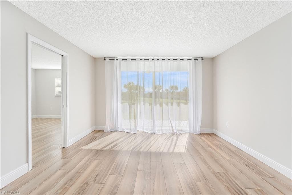 175 Turtle Lake CT 211 NAPLES, FL 34105