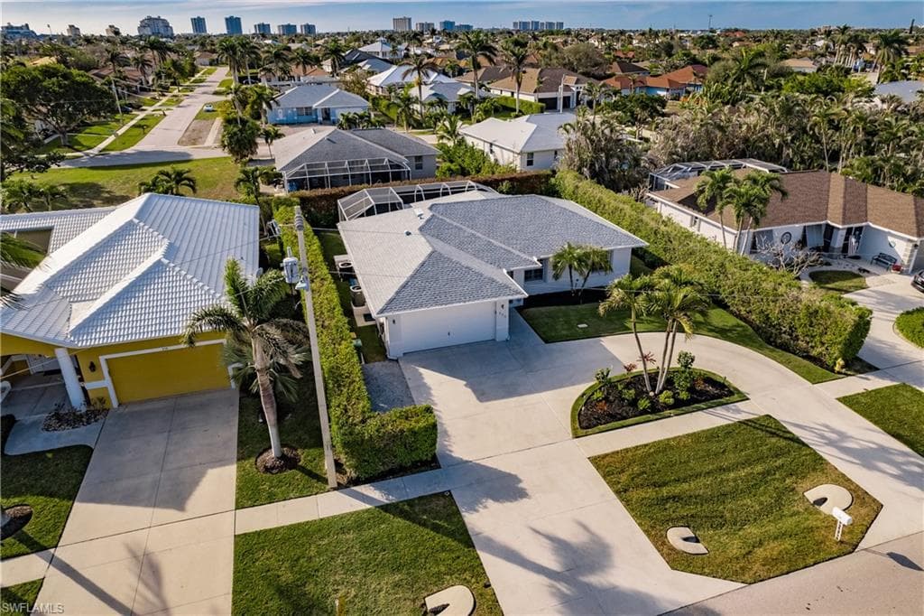 200 Sand Hill ST MARCO ISLAND, FL 34145