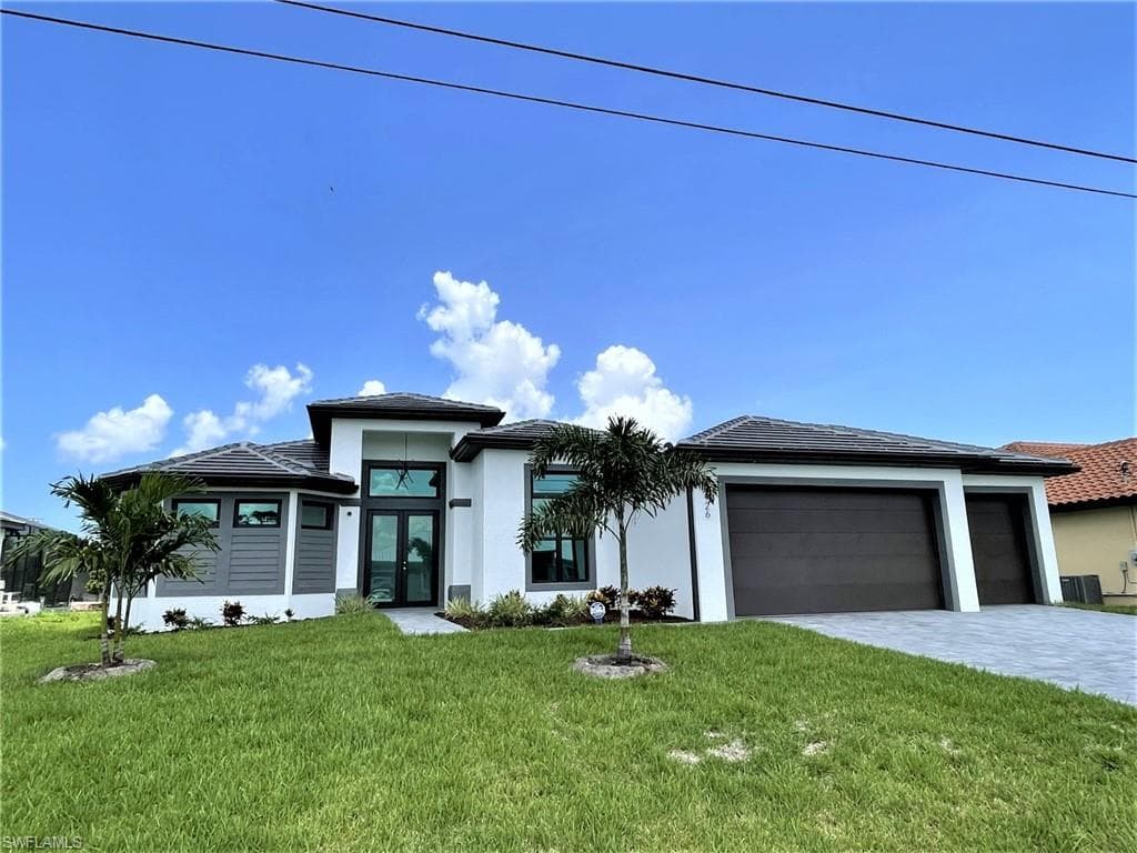 3926 SW 17th AVE CAPE CORAL, FL 33914