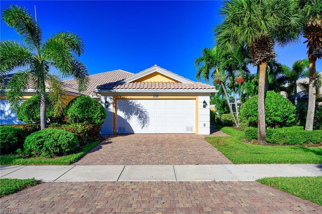 28268 Islet TRL BONITA SPRINGS, FL 34135