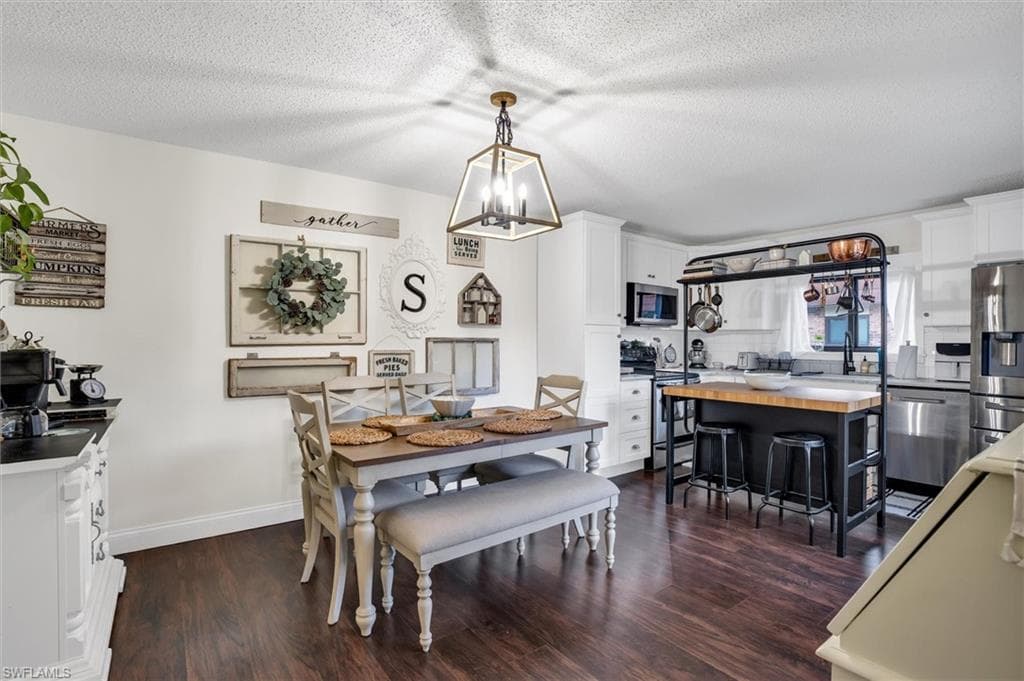 1418 Park Shore CIR 3 FORT MYERS, FL 33901