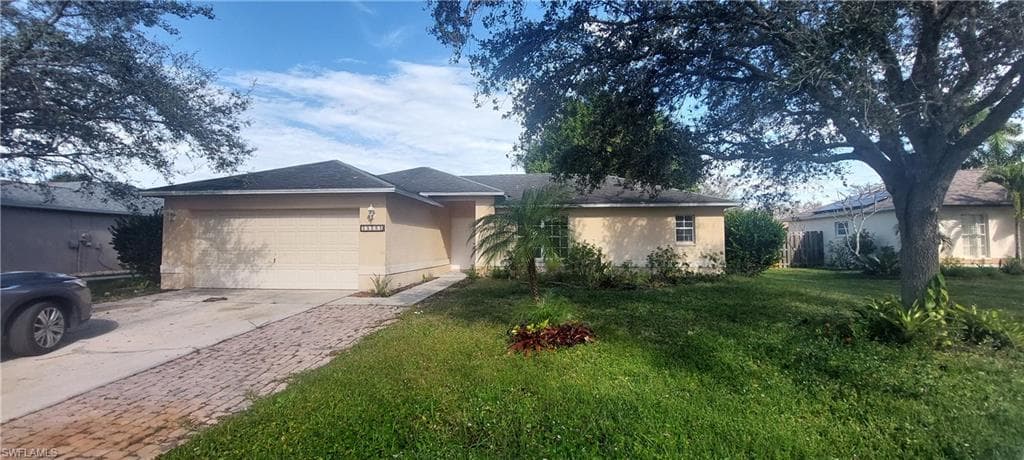 15551 Horseshoe LN