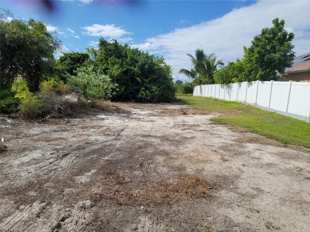 1111 Chaplin AVE LEHIGH ACRES, FL 33971