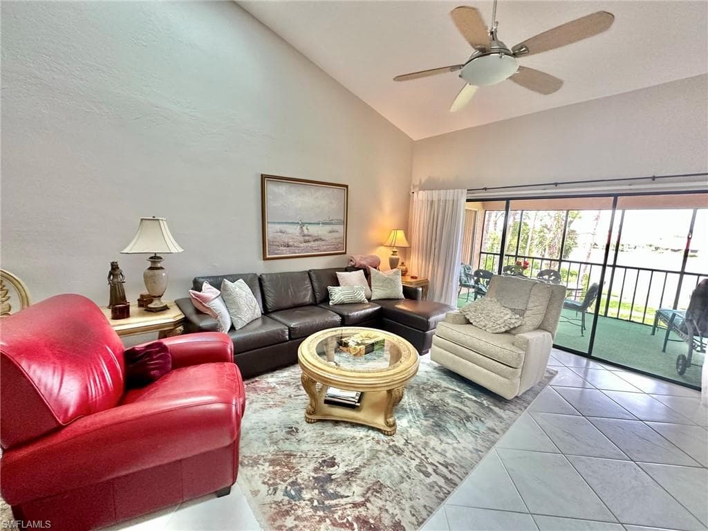 325 Bay Forest DR 203 NAPLES, FL 34110