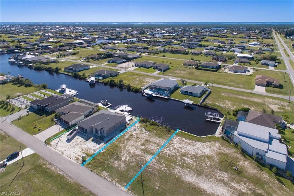 1046 NW 34th AVE CAPE CORAL, FL 33993