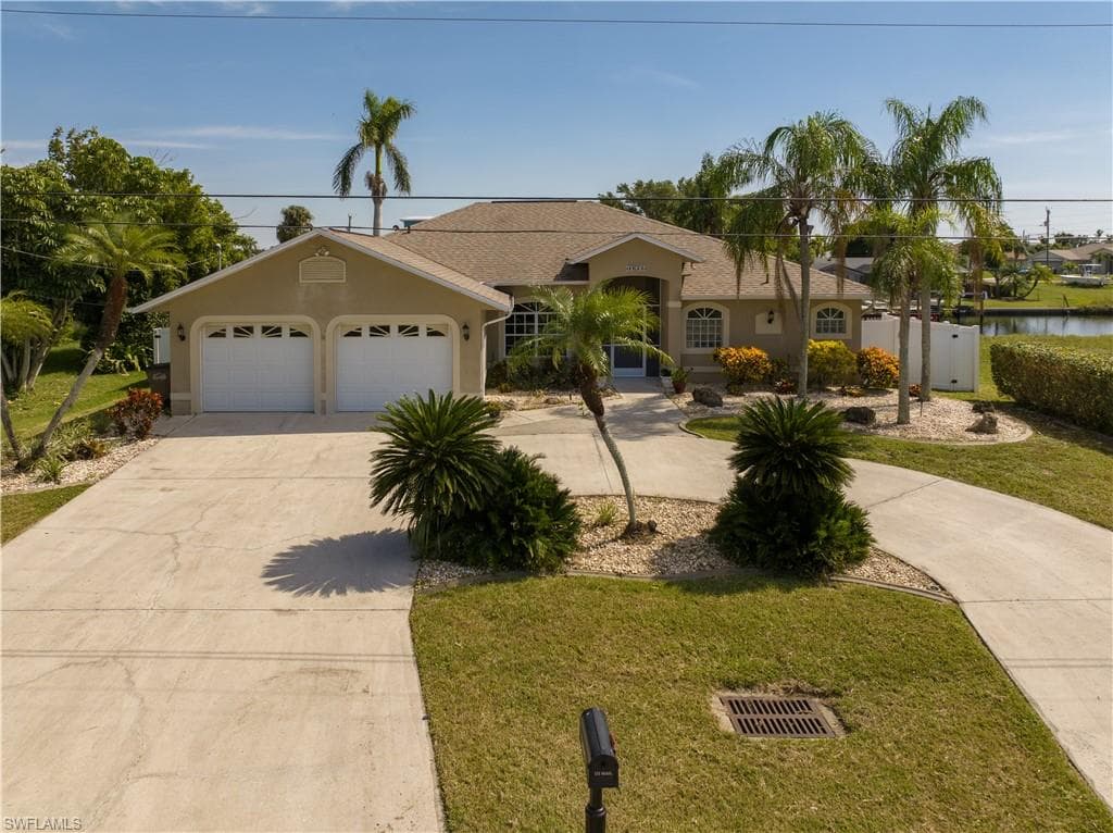 4625 SE 1st AVE CAPE CORAL, FL 33904