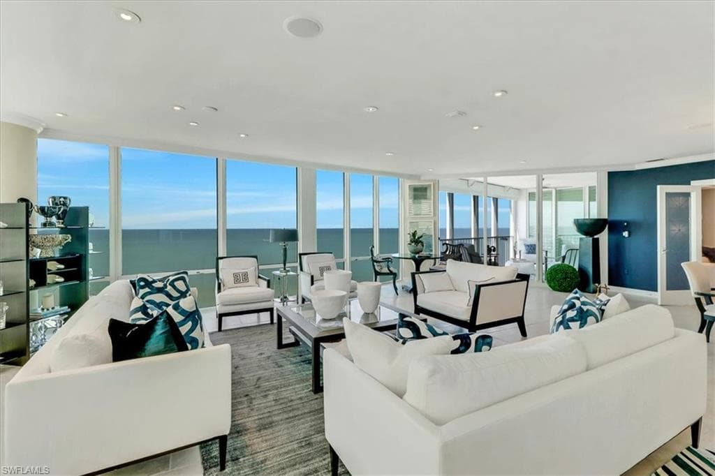 3991 Gulf Shore BLVD N 1401 NAPLES, FL 34103